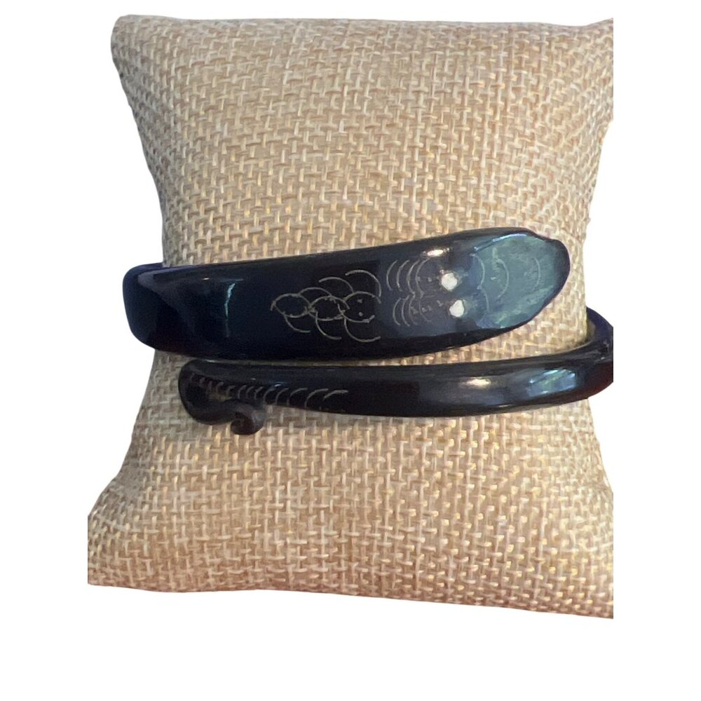 Vintage Antique Carved Bovine Horn Cuff Bracelet Inlaid Eyes Etched 19th Century